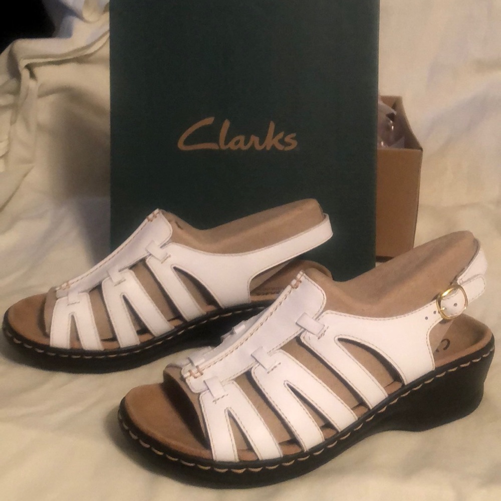 Clark bendable leather clogs